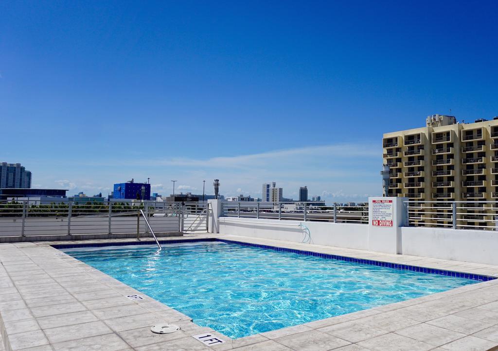 Ocean Five Condo Hotel Miami Beach Exterior photo